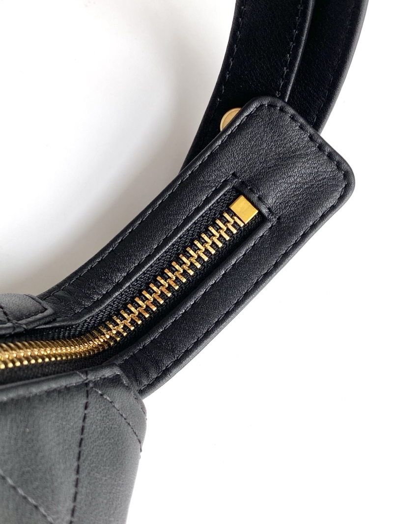 Ch**el hobo bags